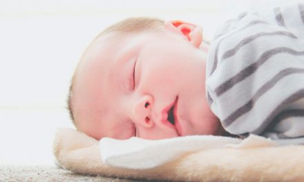 Conseils pour endormir bébé pendant les mois d’été